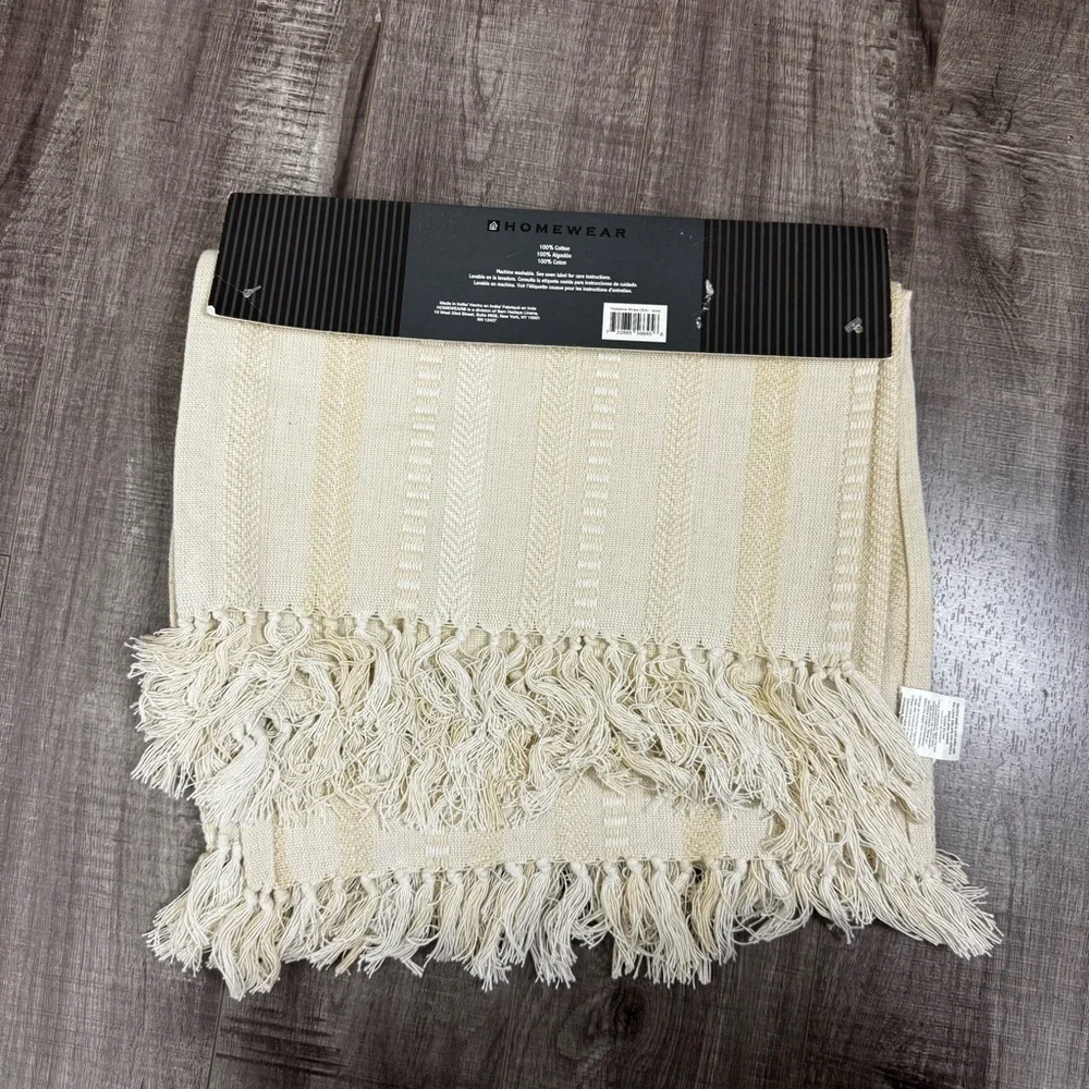 Homewear Set of 4 Placemats Cream Striped Fringe 13 in. X 19 in. NWT